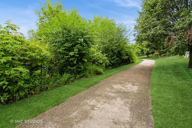 646 Grand Canyon Cir, Crystal Lake, IL 60014 - view of home's community featuring a yard
