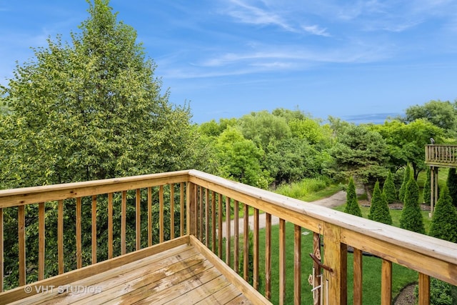 646 Grand Canyon Cir, Crystal Lake, IL 60014 - view of wooden terrace
