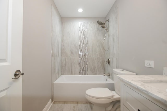8930 S Throop St, Chicago, IL 60620 - full bath featuring vanity and shower / tub combination