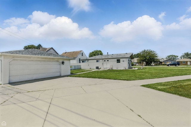 5301 State Rd, Burbank, IL 60459 - view of front of home featuring a front lawn and a detached garage