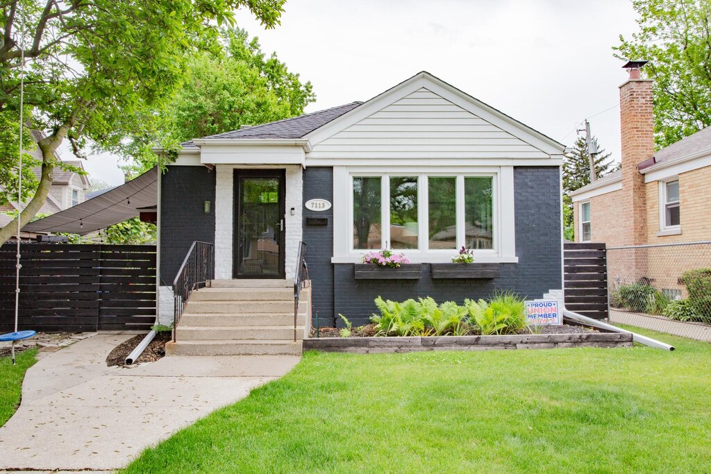 7113 W Talcott Ave, Chicago, IL 60631 - photo 1