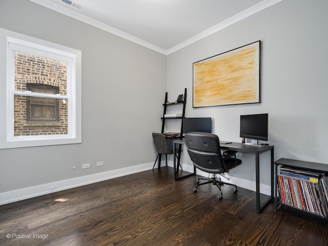 1841 N Sheffield Ave Unit 2, Chicago, IL 60614 - home office with wood finished floors and ornamental molding