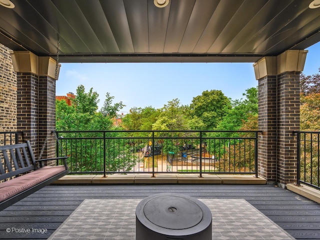 1841 N Sheffield Ave Unit 2, Chicago, IL 60614 - view of wooden deck
