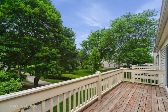 1257 Ballantrae Pl Unit C, Mundelein, IL 60060 - view of wooden terrace