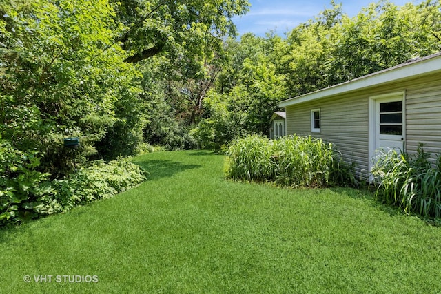 5341 Grand Ave, Downers Grove, IL 60515 - view of grassy yard