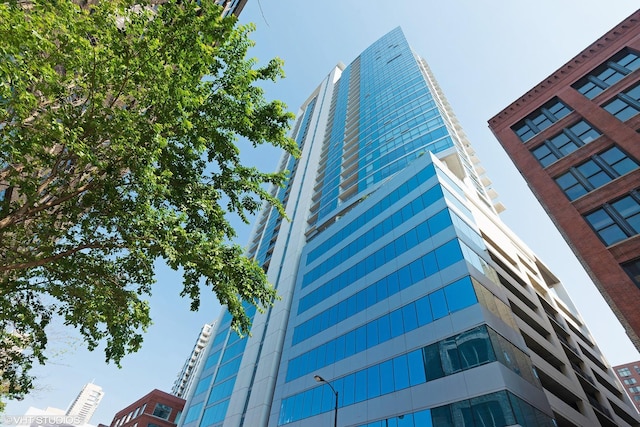 303 W Ohio St Unit 2302, Chicago, IL 60654 - view of building exterior