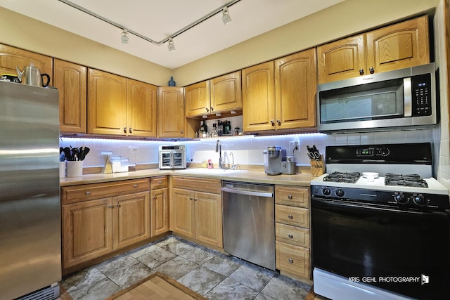 115 Red Bridge Rd, Lake Zurich, IL 60047 - kitchen with appliances with stainless steel finishes, tasteful backsplash, and light countertops