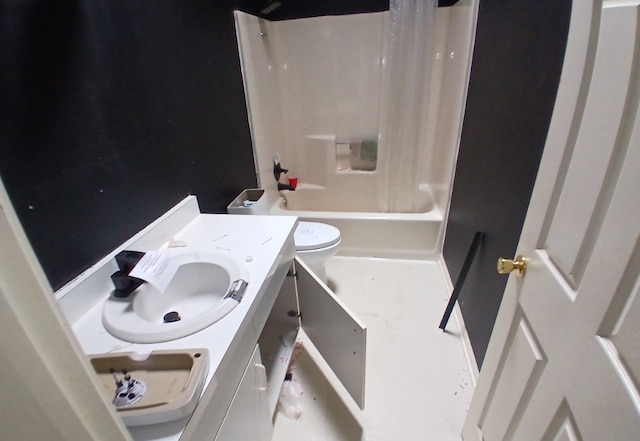 540 Homan Ave, Park Forest, IL 60466 - full bath with shower / tub combo with curtain and vanity