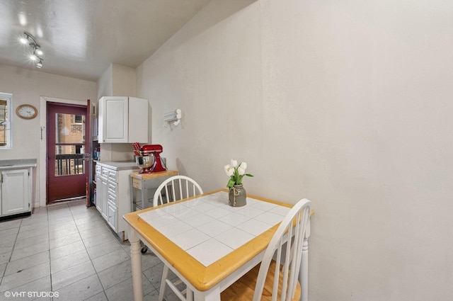 902 W Margate Ter Unit 2D, Chicago, IL 60640 - dining room with light tile patterned flooring