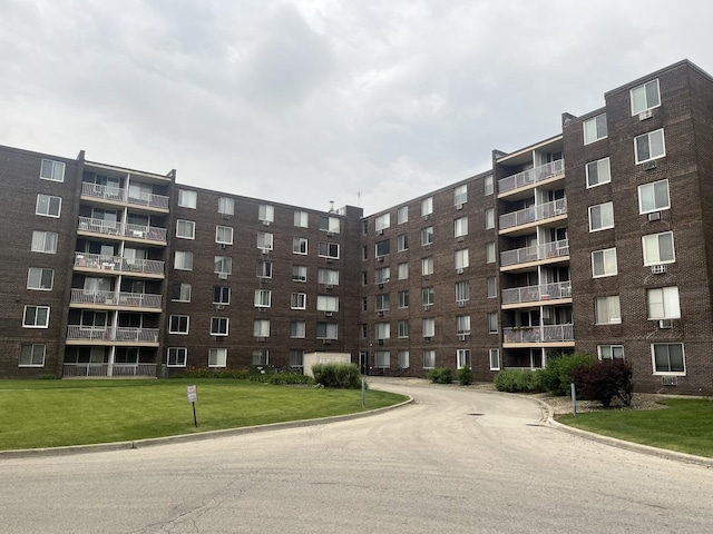 225 S Rohlwing Rd Unit 618, Palatine, IL 60074 - view of apartment building / complex