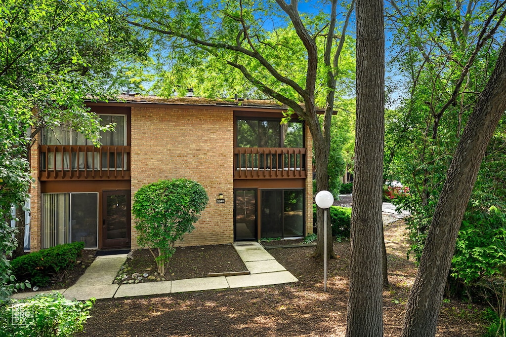 5945 Meadow Dr, Lisle, IL 60532 - photo 1