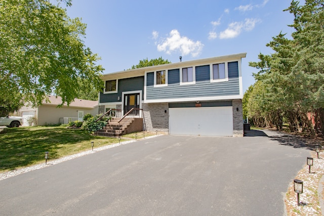 546 Whispering Pines Rd, Lindenhurst, IL 60046 - photo 2