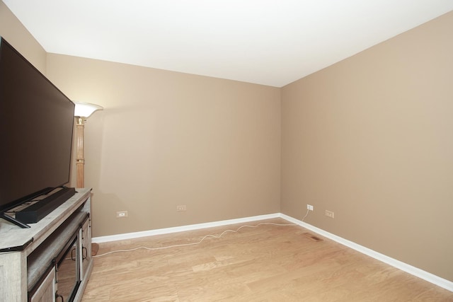 5874 Delaware Ave, Gurnee, IL 60031 - photo 12