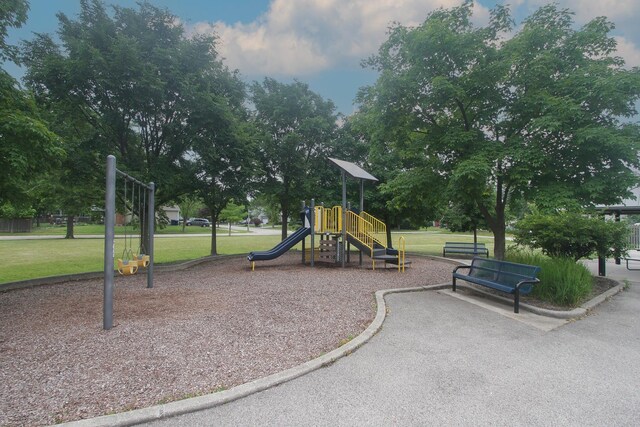 5874 Delaware Ave, Gurnee, IL 60031 - photo 28