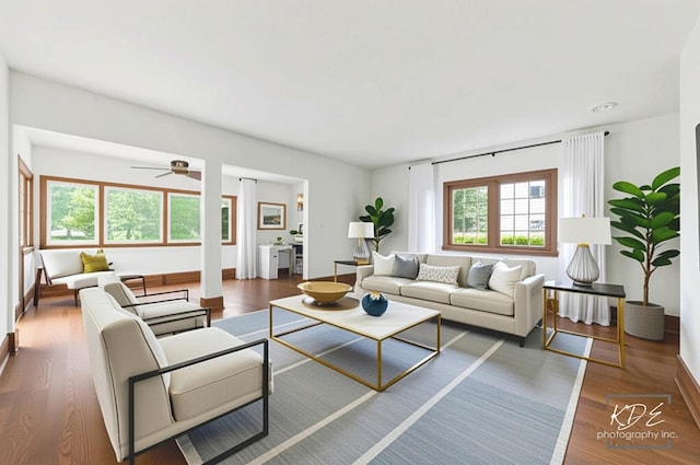 330 S Maple St, Itasca, IL 60143 - living area featuring healthy amount of natural light, wood finished floors, and a ceiling fan