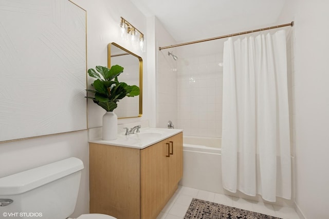 330 W Grand Ave Unit 904, Chicago, IL 60654 - bathroom featuring shower / bath combination with curtain, vanity, and tile patterned flooring