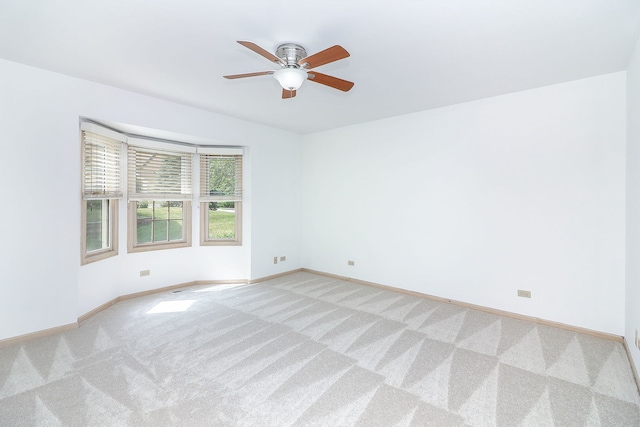 2007 Thornwood Cir, Saint Charles, IL 60174 - unfurnished room with light carpet and a ceiling fan