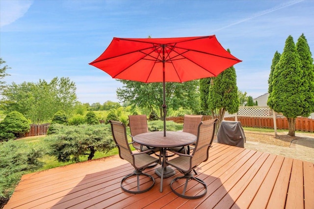 2420 Columbia Ln, Montgomery, IL 60538 - deck with a fenced backyard and outdoor dining area