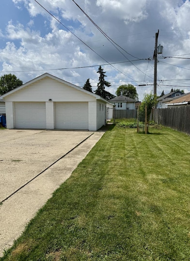 1221 Nicholson St, Joliet, IL 60435 - view of yard with a garage and an outdoor structure