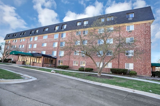 5011 Valley Ln Unit 201, Streamwood, IL 60107 - view of apartment building / complex