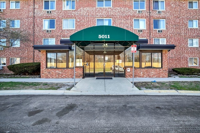 5011 Valley Ln Unit 201, Streamwood, IL 60107 - view of apartment building / complex