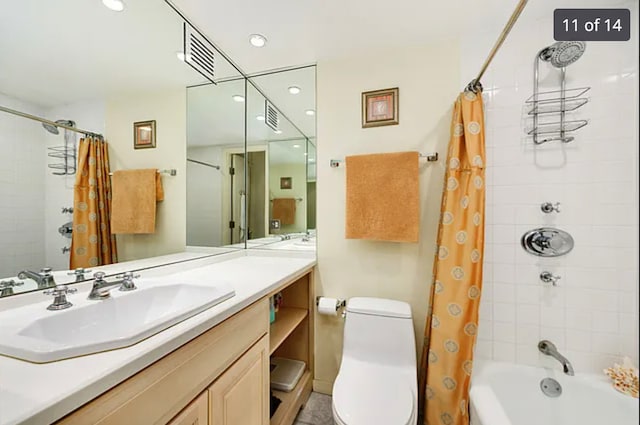3200 N Lake Shore Dr Unit 1709, Chicago, IL 60657 - bathroom with vanity, shower / bath combo, and recessed lighting
