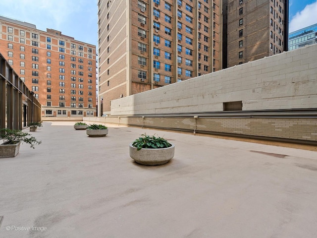 3200 N Lake Shore Dr Unit 1709, Chicago, IL 60657 - view of patio