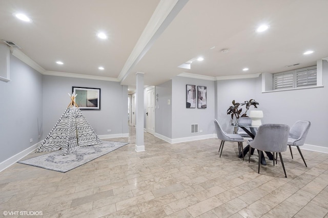 3715 N Wayne Ave, Chicago, IL 60613 - dining space featuring ornamental molding and recessed lighting