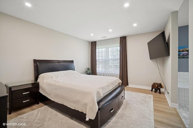 975 W Happfield Dr, Arlington Heights, IL 60004 - bedroom with light wood-style floors and recessed lighting