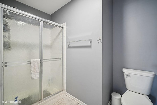 975 W Happfield Dr, Arlington Heights, IL 60004 - bathroom with toilet and a shower stall