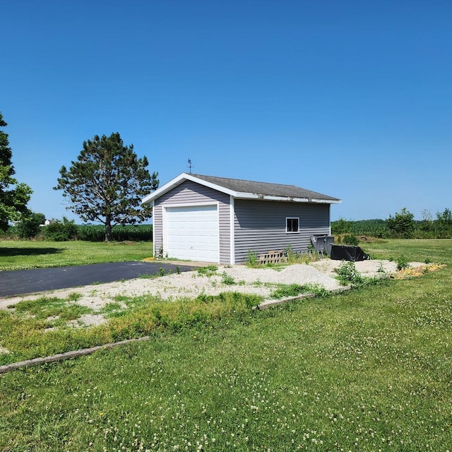 1932 N 2653rd Rd, Ottawa, IL 61350 - view of detached garage