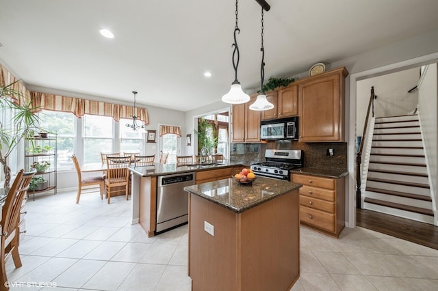 144 Rosewood Dr, Streamwood, IL 60107 - photo 8