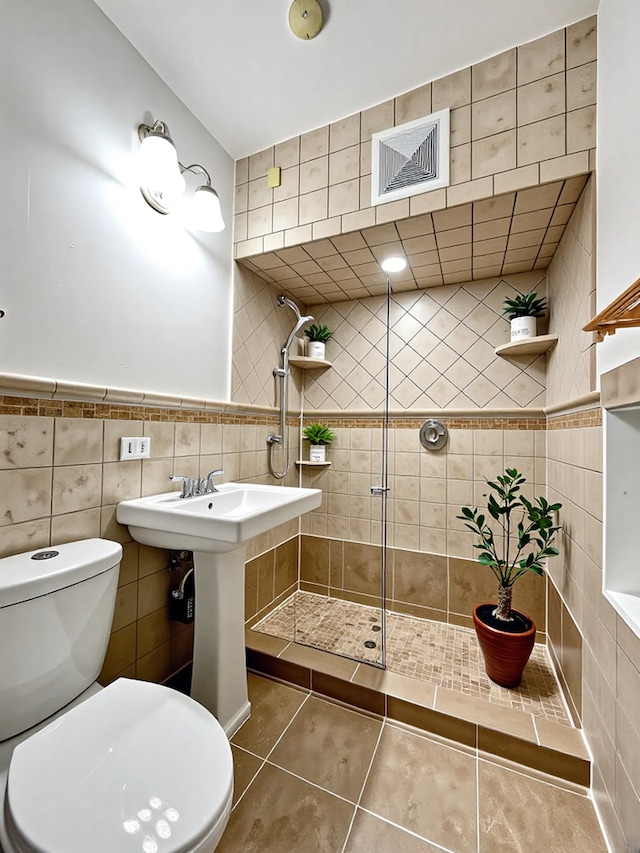 2111 N 75th Ct, Elmwood Park, IL 60707 - full bathroom featuring a walk in shower, tile walls, and tile patterned flooring