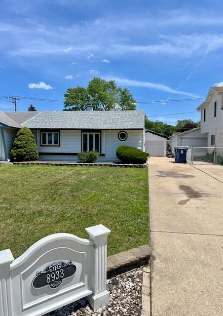 8933 S Komensky Ave, Hometown, IL 60456 - photo 1