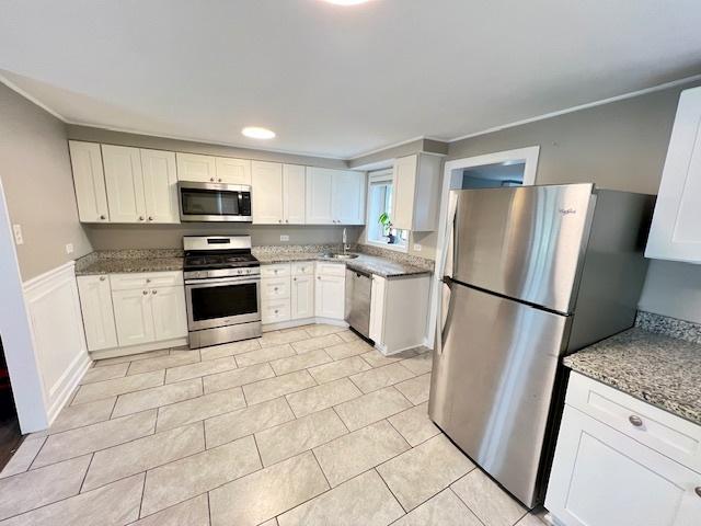 8933 S Komensky Ave, Hometown, IL 60456 - photo 5