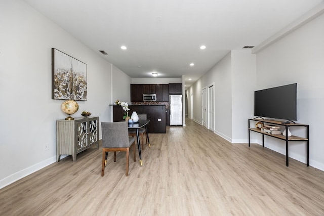 3130 W Walton St Unit 1, Chicago, IL 60622 - living room featuring light wood finished floors and recessed lighting