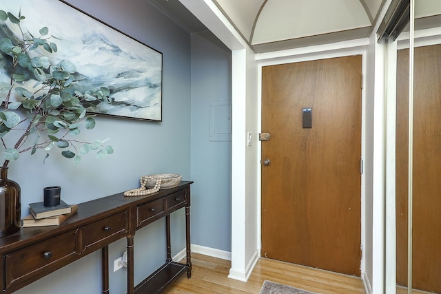 110 W Butterfield Rd Unit 503S, Elmhurst, IL 60126 - foyer featuring light wood finished floors and baseboards