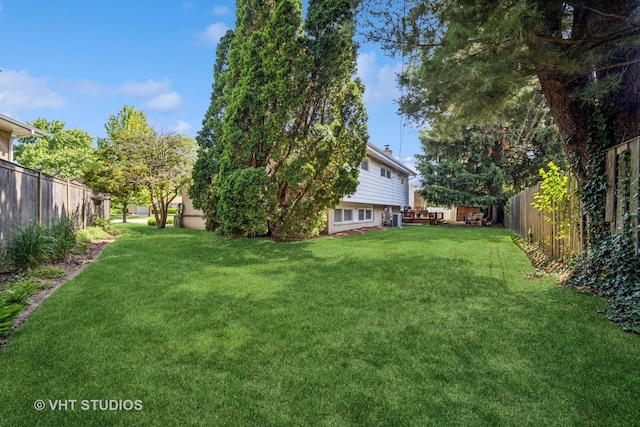 1037 Arbor Ln, Glenview, IL 60025 - view of fenced backyard