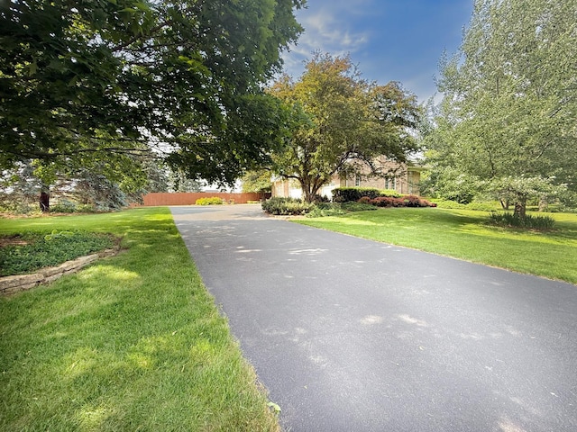 720 Fairway Ln, Sycamore, IL 60178 - photo 2