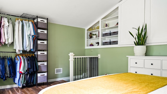 805 S Anderson St, Urbana, IL 61801 - bedroom featuring dark wood-type flooring and lofted ceiling