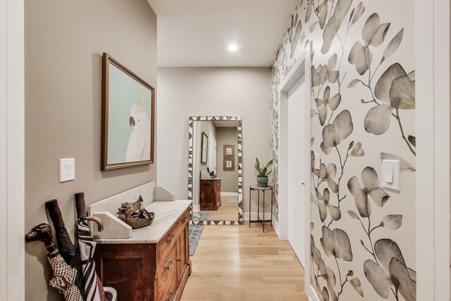 1346 W Sunnyside Ave Unit 2A, Chicago, IL 60640 - bathroom featuring wood finished floors and recessed lighting