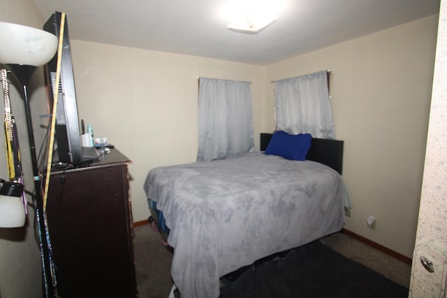 324 Illinois St, Joliet, IL 60436 - bedroom with carpet