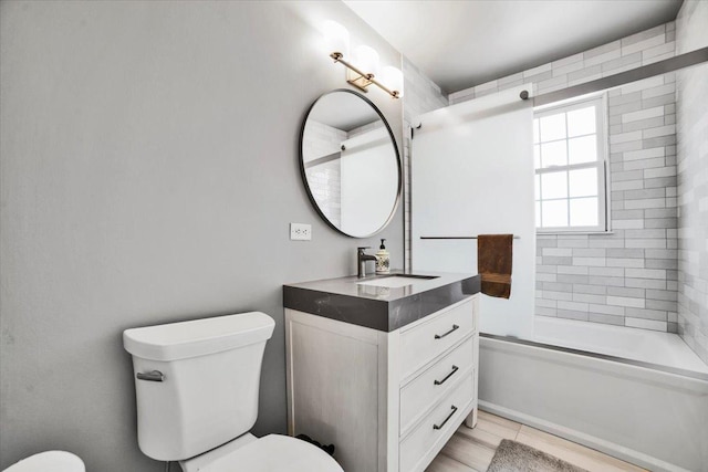 3976 Western Ave, Western Springs, IL 60558 - bathroom with vanity and shower / tub combination