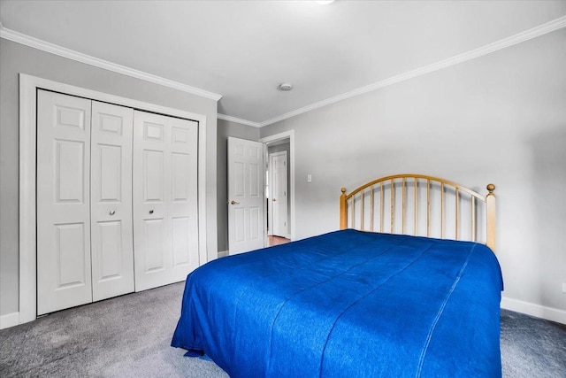 3976 Western Ave, Western Springs, IL 60558 - carpeted bedroom with crown molding and a closet