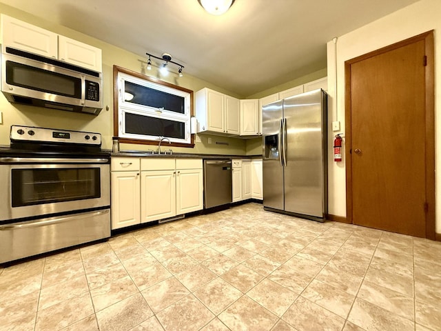 1704 W Kirby Ave, Champaign, IL 61821 - photo 10