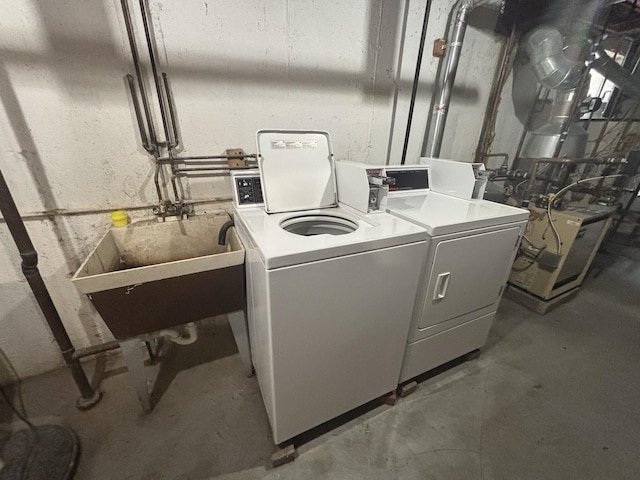14813 Kilpatrick Ave, Midlothian, IL 60445 - washroom featuring washing machine and dryer