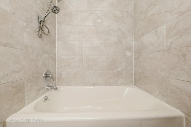 9433 S Burnside Ave, Chicago, IL 60619 - bathroom featuring shower / tub combination