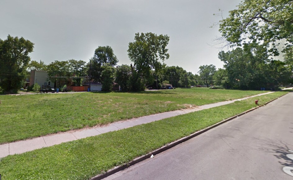 6431-6437 S Champlain Ave, Chicago, IL 60637 - photo 2