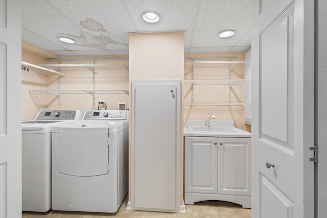 500 W Evergreen St, Wheaton, IL 60187 - laundry room with washer and clothes dryer