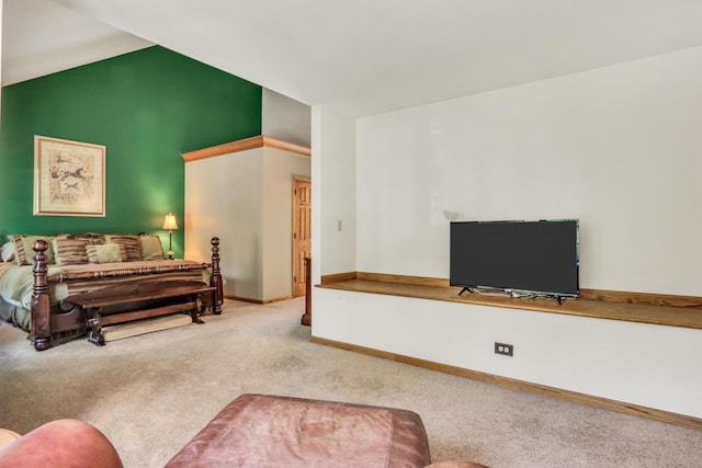 195 Hollow Way, Ingleside, IL 60041 - carpeted living area featuring vaulted ceiling and baseboards